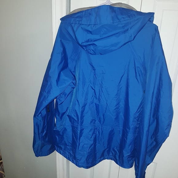 McKinley Aquamax rain jacket - Picture 3 of 8